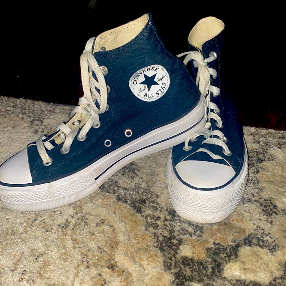 Size 8 women black platform high top converse